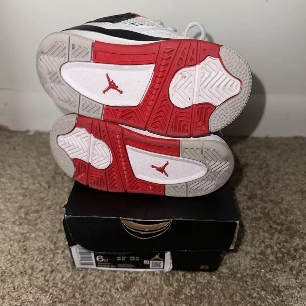 Nike Air Jordan 4 Retro Fire Red White Black BQ7670-160 Td Toddlers Size 6C - Picture 8 of 8